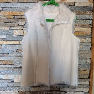 Source Unknown Cream Fur-Trimmed Vest